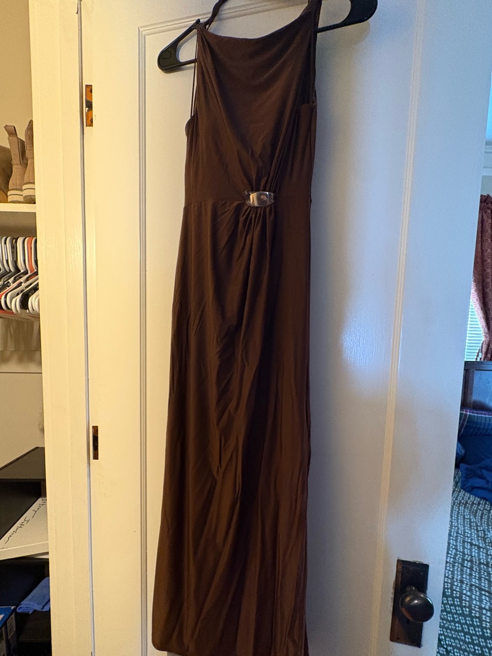 A& F Sleeveless Brown Twist-Front Maxi Dress - Picture 3 of 4